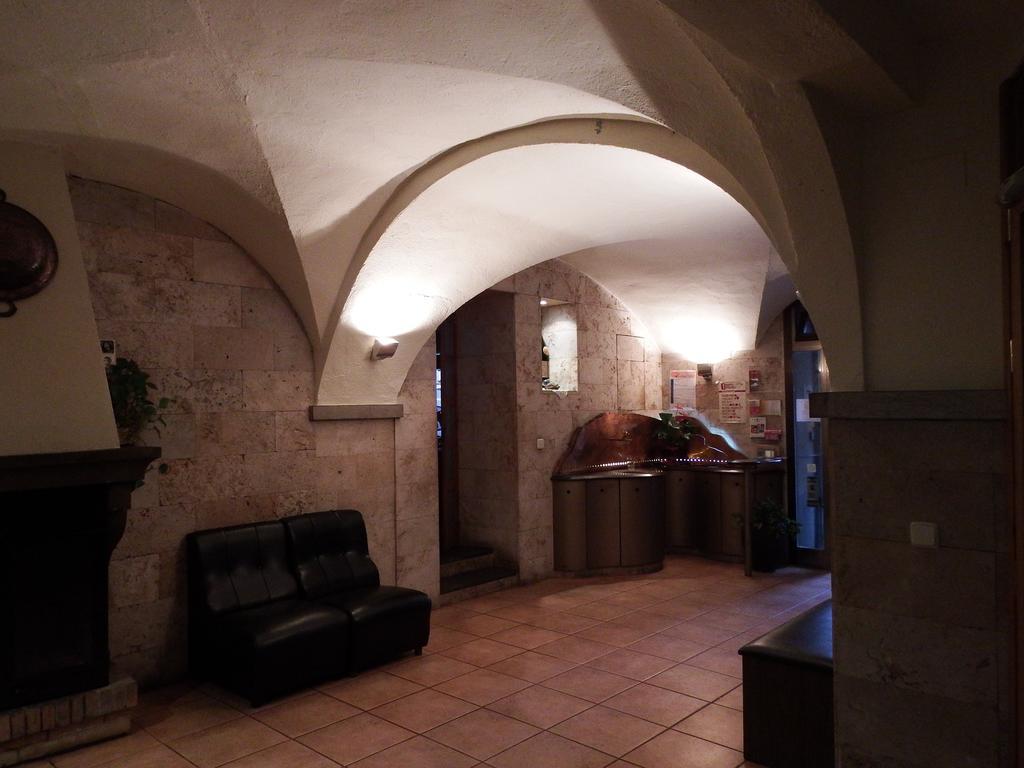 Apartamentos Fonda Finet Сан-Феліу-де-Пальєролс Екстер'єр фото